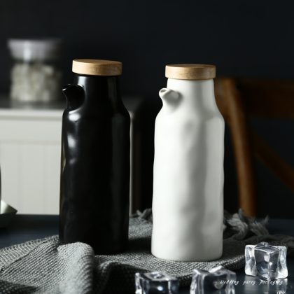 White Black Ceramic Oil Seasoning Bottle